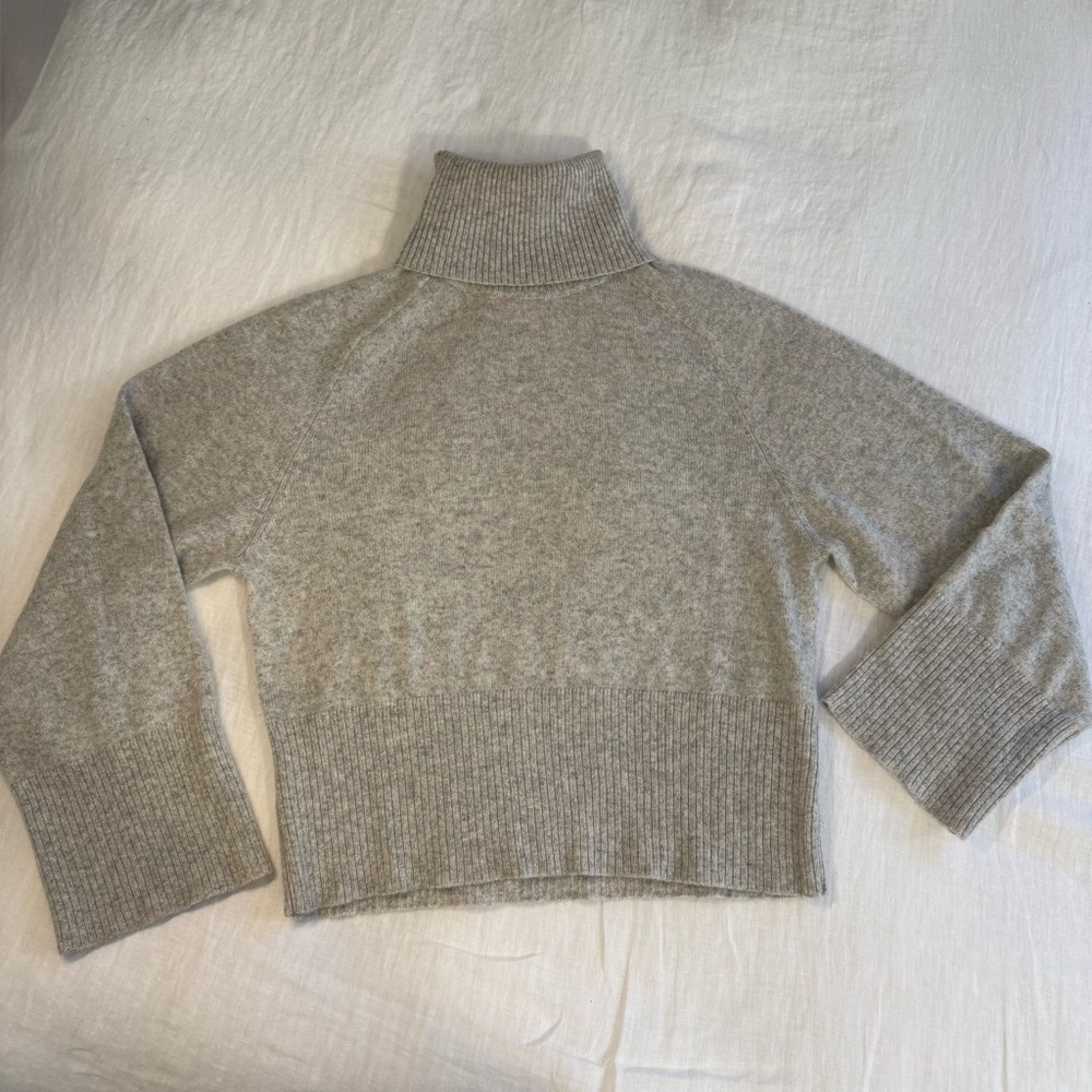 Crush. Cashmere Turtleneck Crop Wide Sleeve Sweater Grey